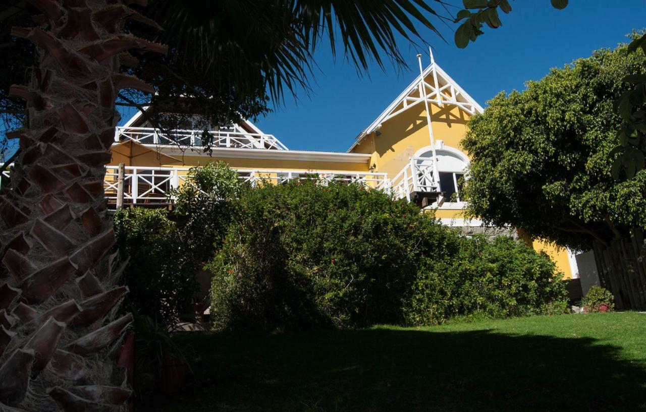 Alte Villa Boutique Hotel Lüderitz Exteriör bild